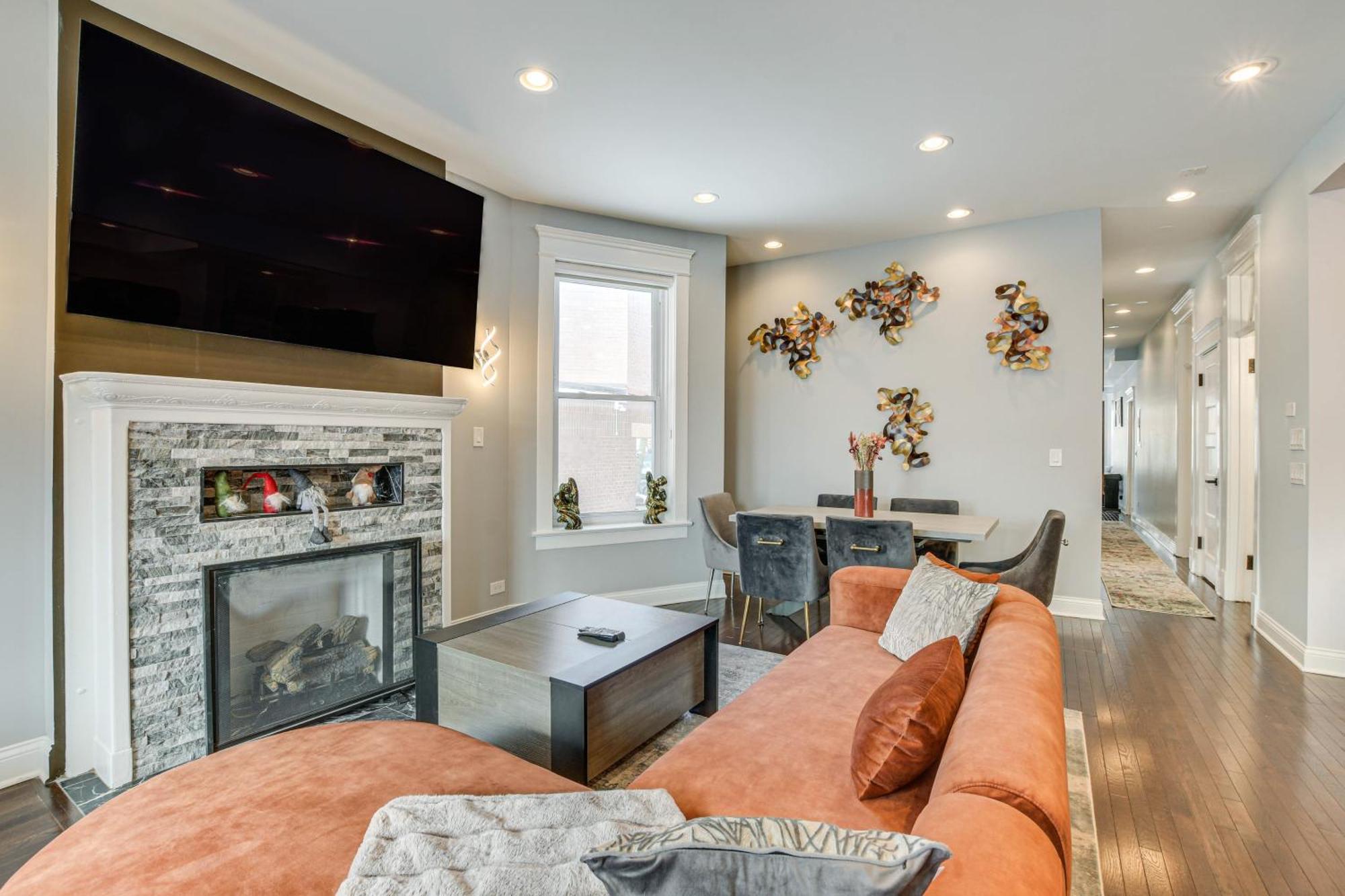 Spacious Condo With Deck About 3 Mi To Downtown Chicago! Kültér fotó