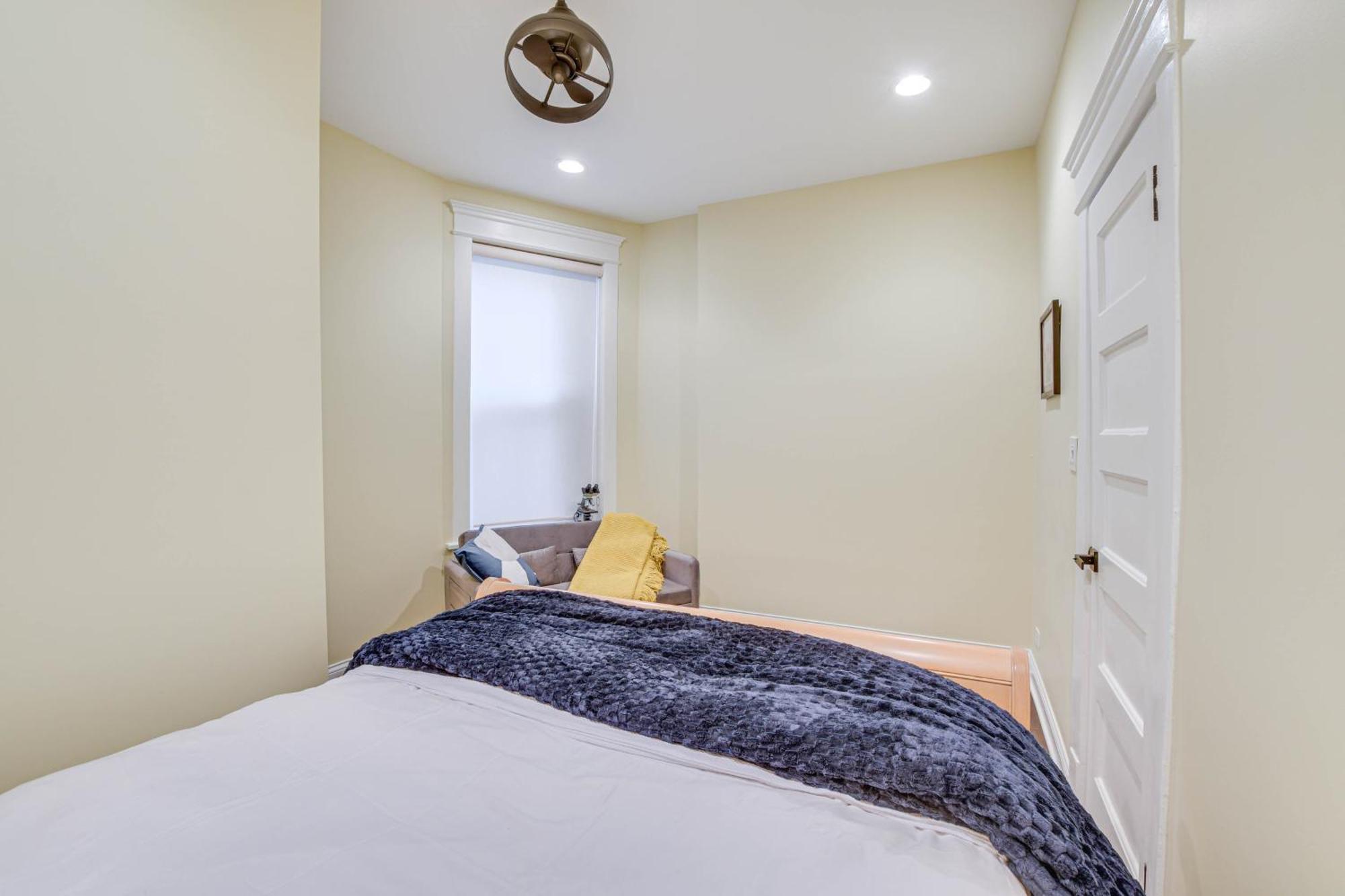 Spacious Condo With Deck About 3 Mi To Downtown Chicago! Kültér fotó