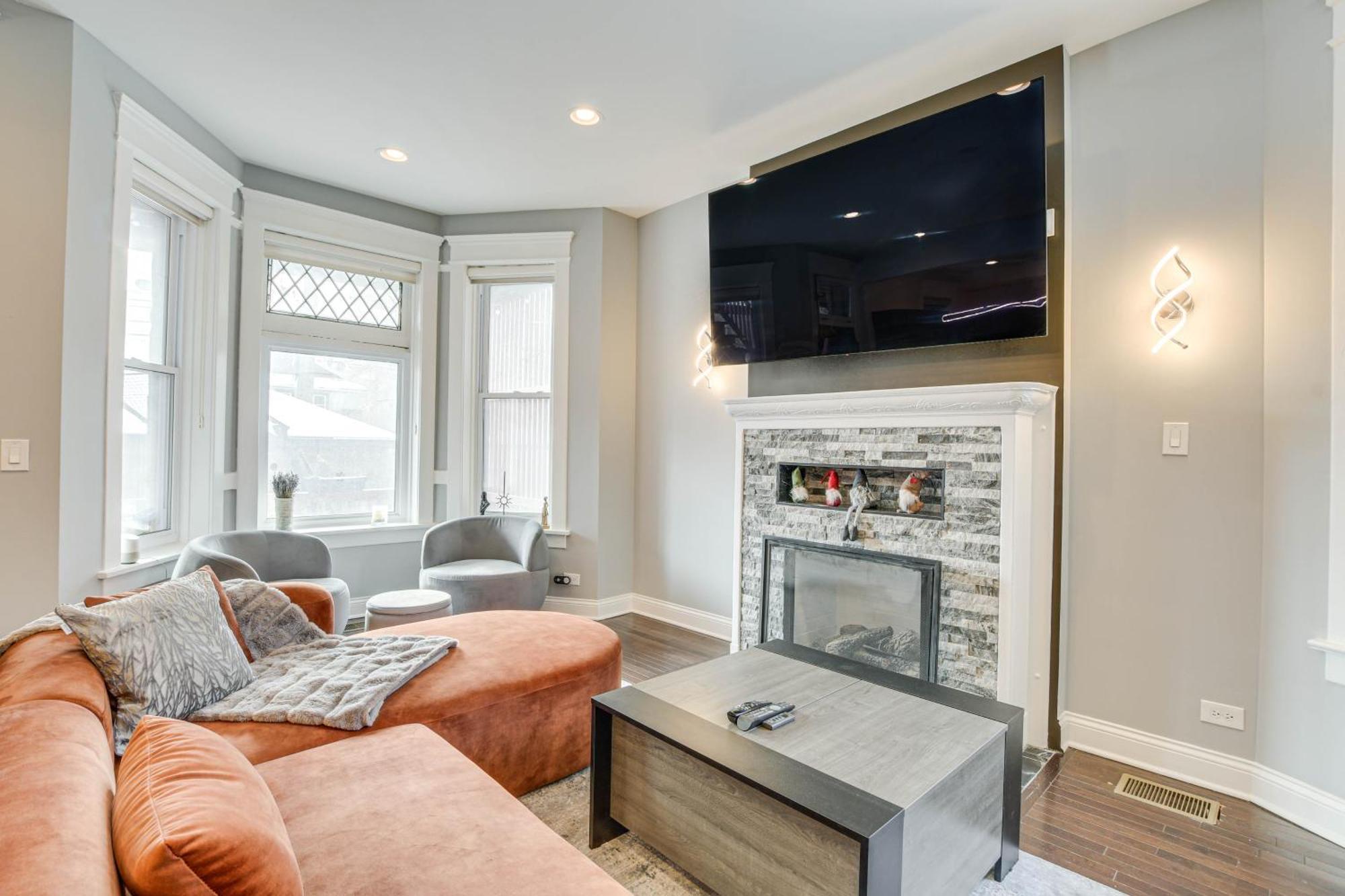 Spacious Condo With Deck About 3 Mi To Downtown Chicago! Kültér fotó