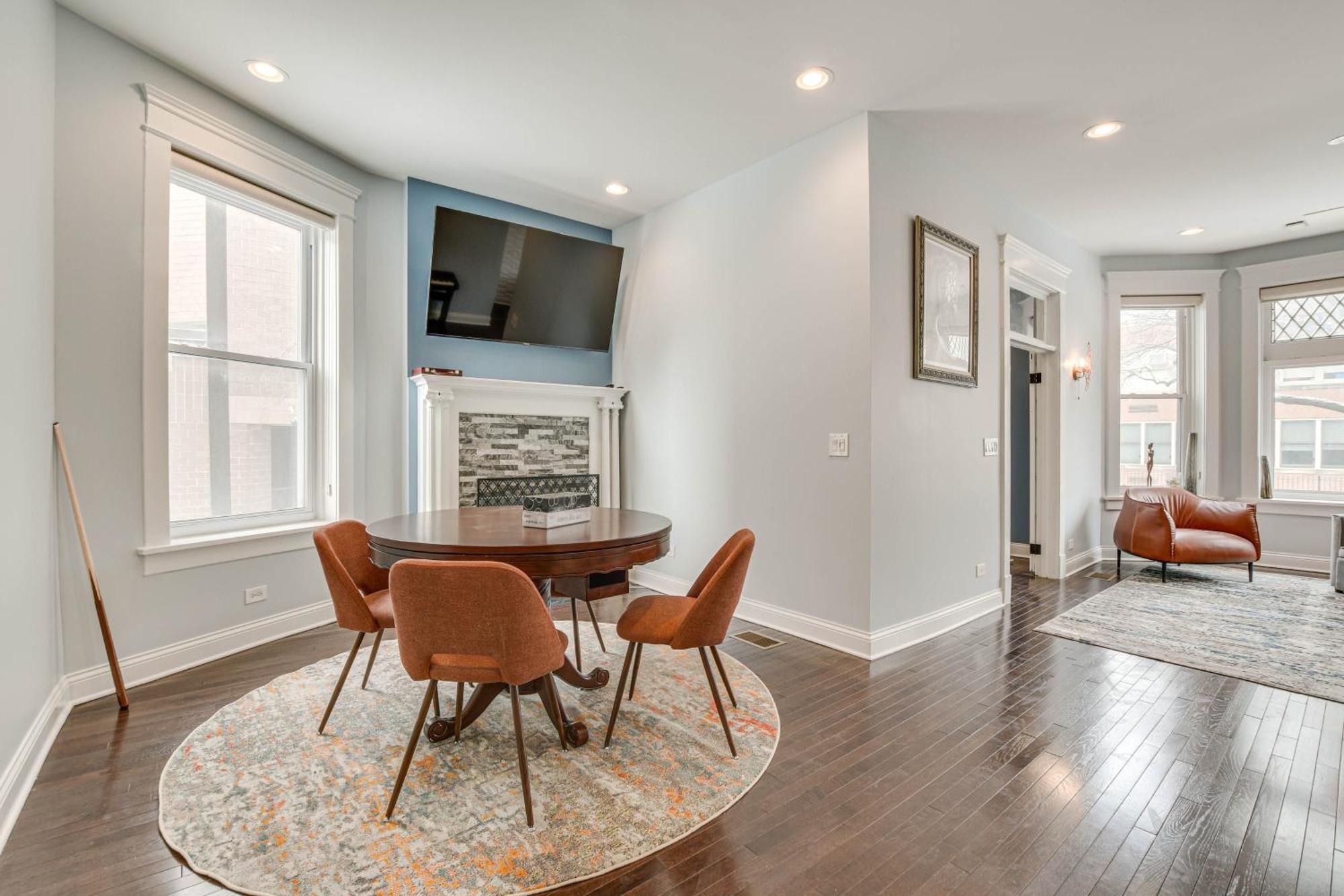 Spacious Condo With Deck About 3 Mi To Downtown Chicago! Kültér fotó